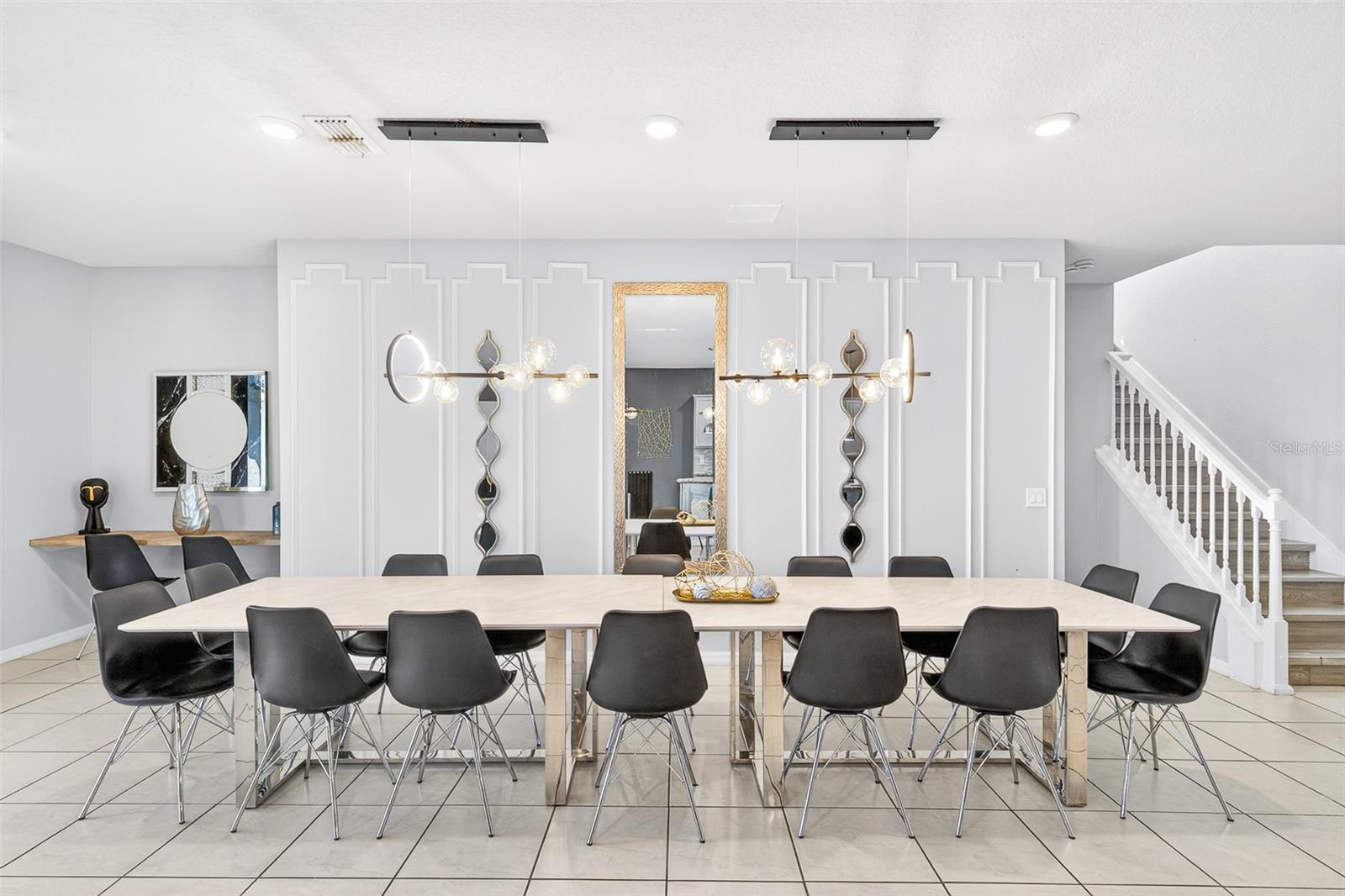 WINDSOR ISLAND RESIDENCE PH 2A - Residential