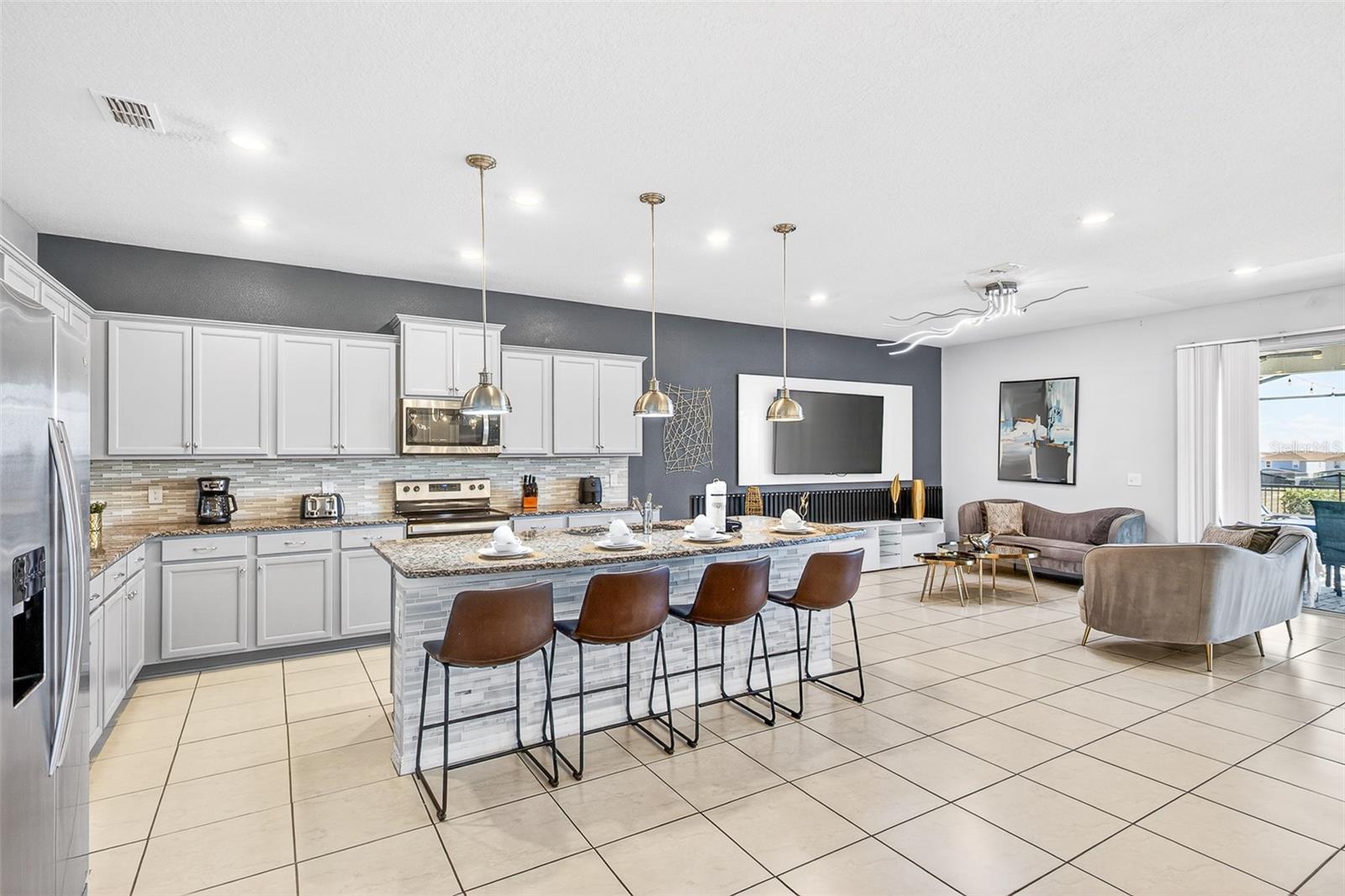 WINDSOR ISLAND RESIDENCE PH 2A - Residential