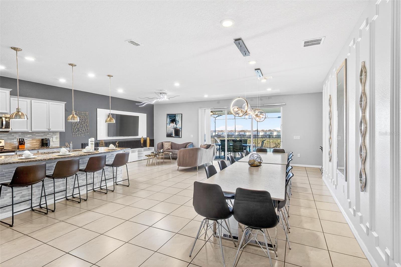 WINDSOR ISLAND RESIDENCE PH 2A - Residential