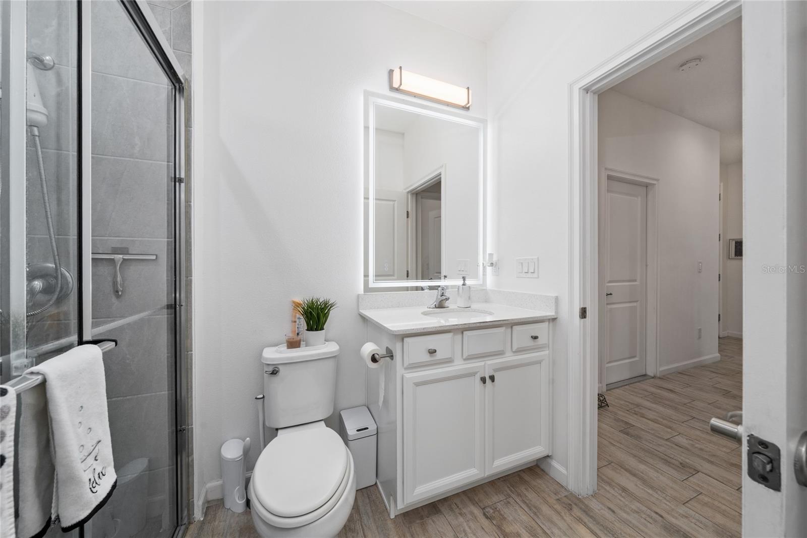 REDBRIGDE SQUARER - Residential