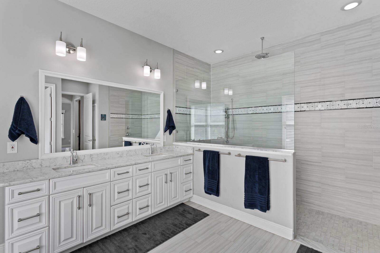 THE ENCLAVE AT OAK GROVE - Residential