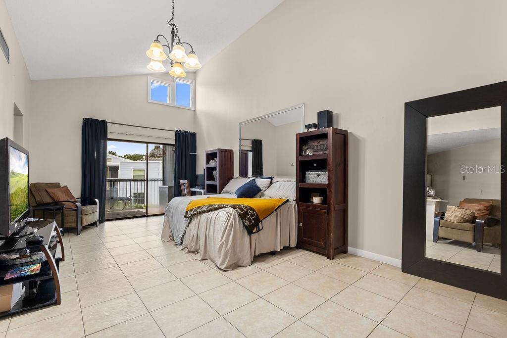 SOUTHPOINTE CONDO - Residential