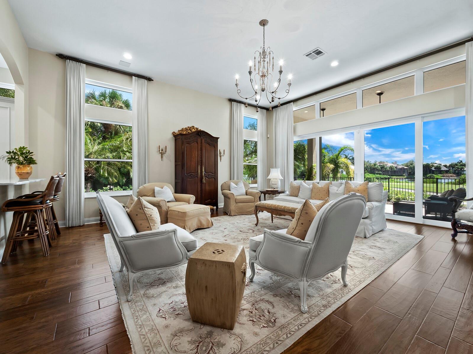 QUEENS HARBOUR - Residential