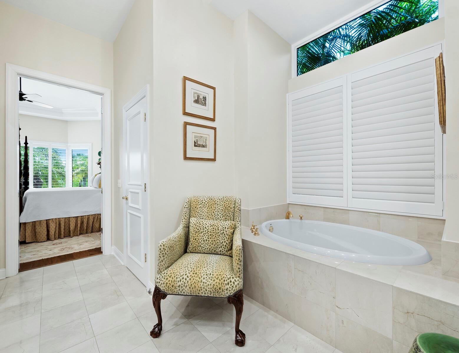 QUEENS HARBOUR - Residential