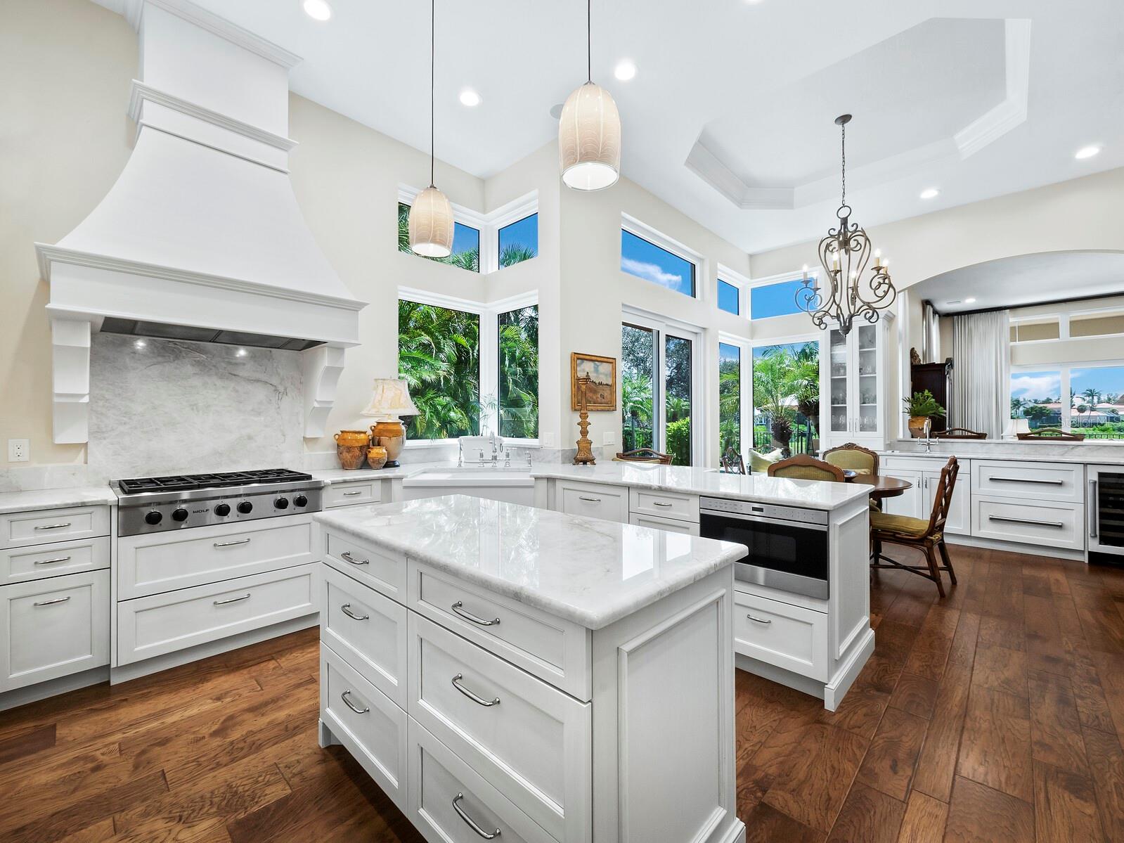 QUEENS HARBOUR - Residential