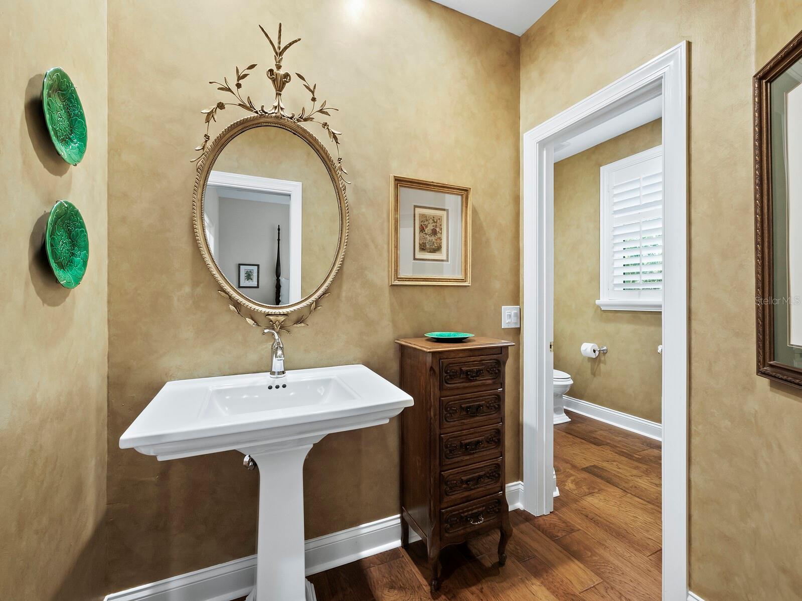 QUEENS HARBOUR - Residential