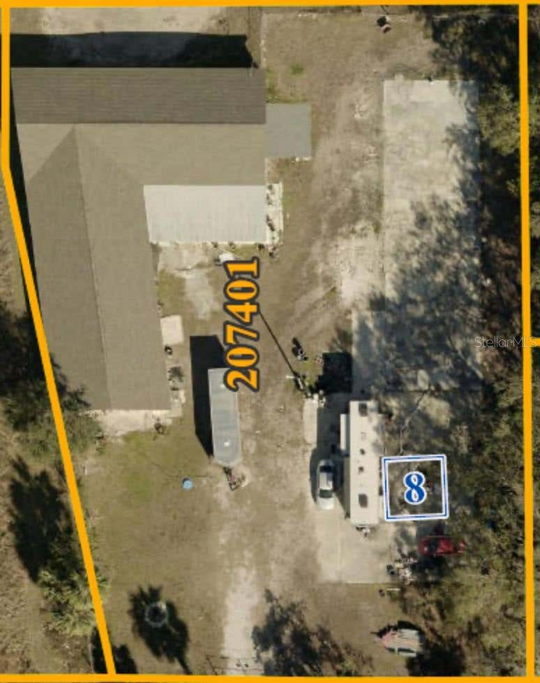 Photo of 301 E Tomlin Street, Plant City, FL 33563 (MLS # TB8532287)