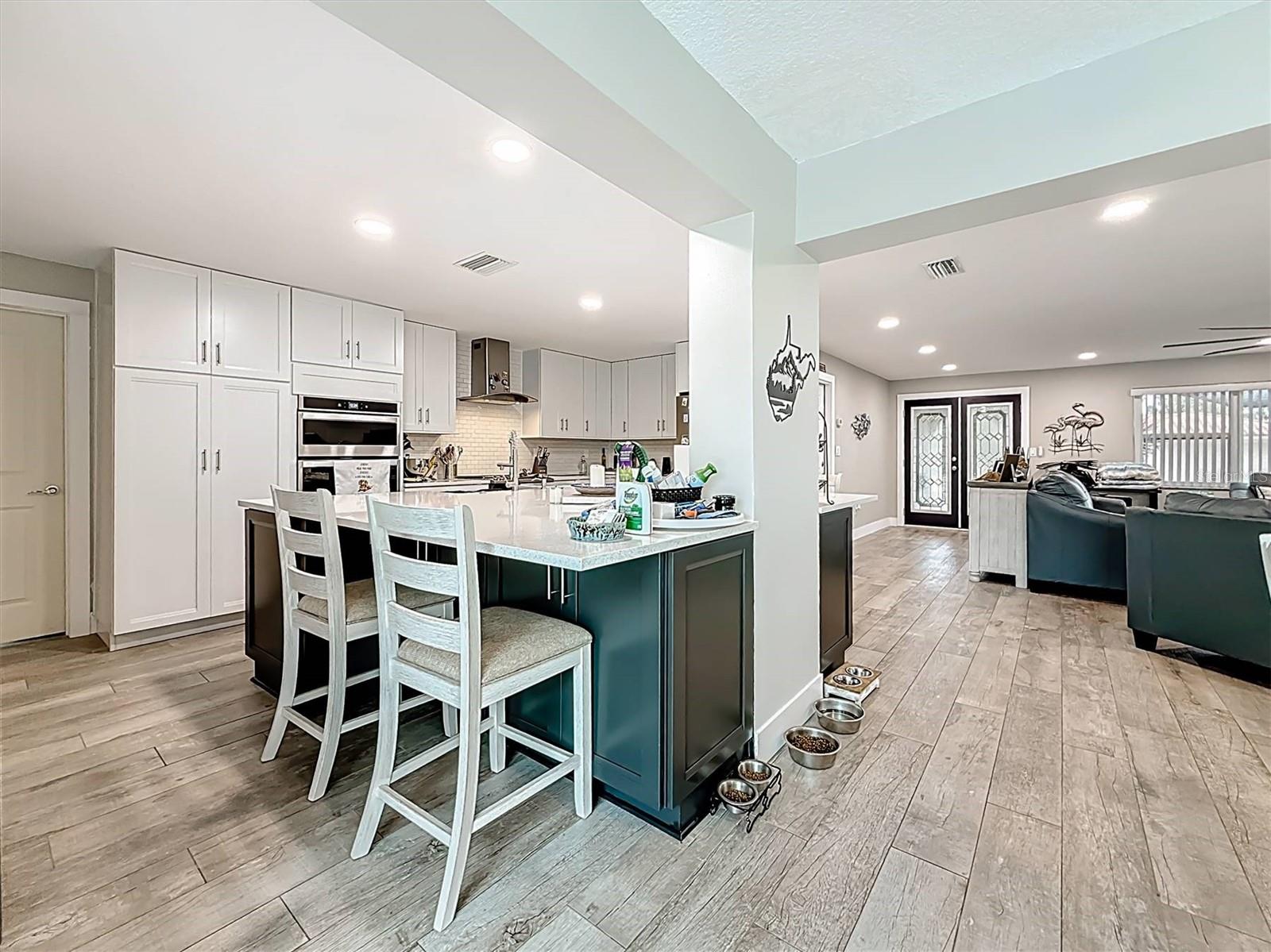 MAXIMO MOORINGS - Residential