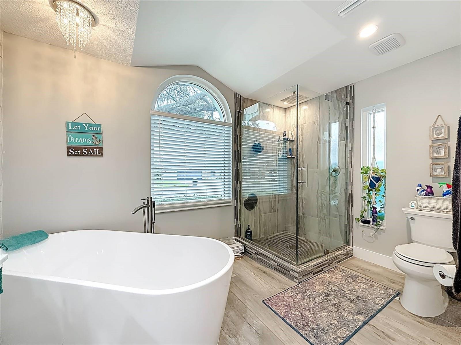 MAXIMO MOORINGS - Residential