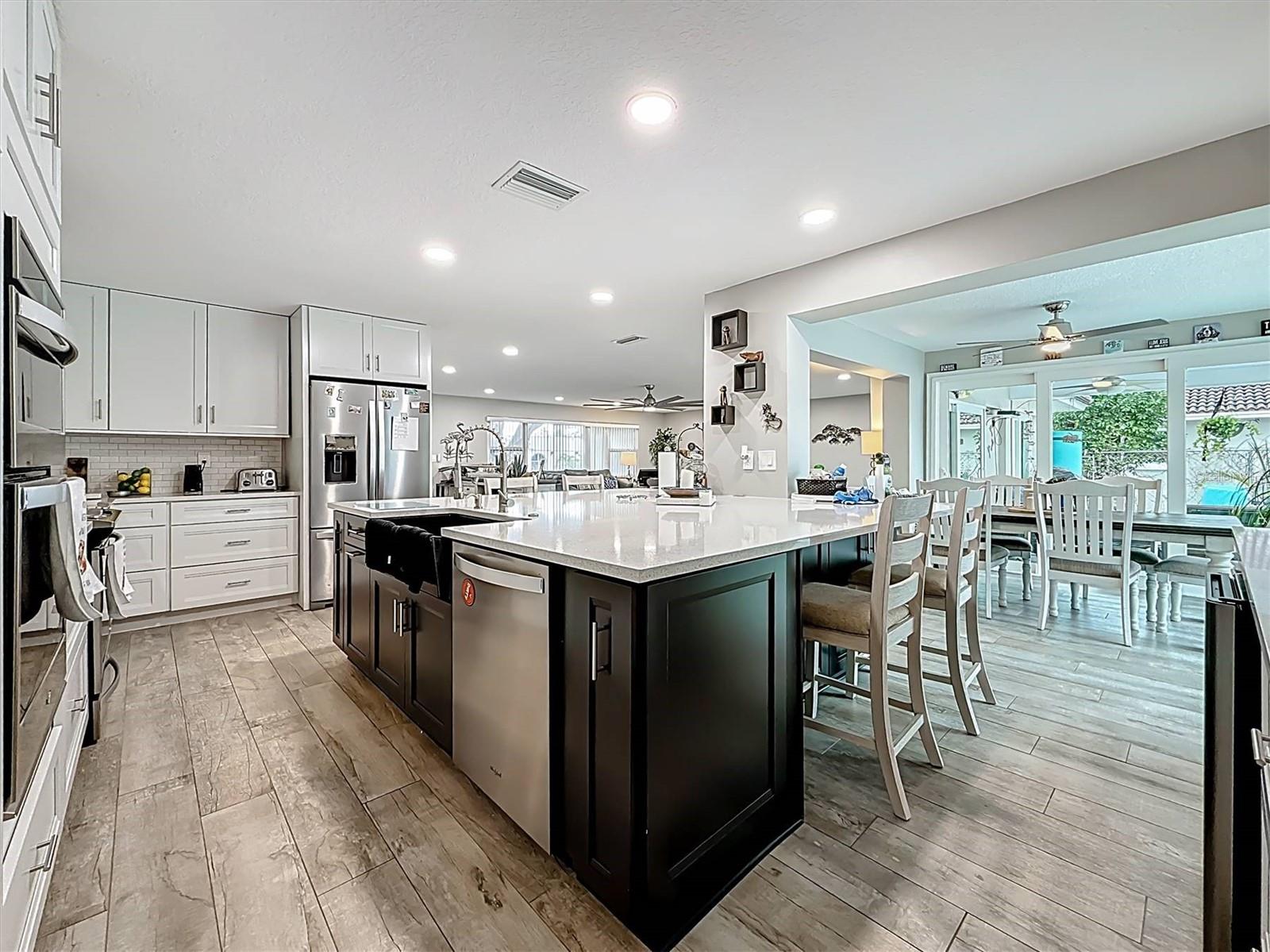 MAXIMO MOORINGS - Residential