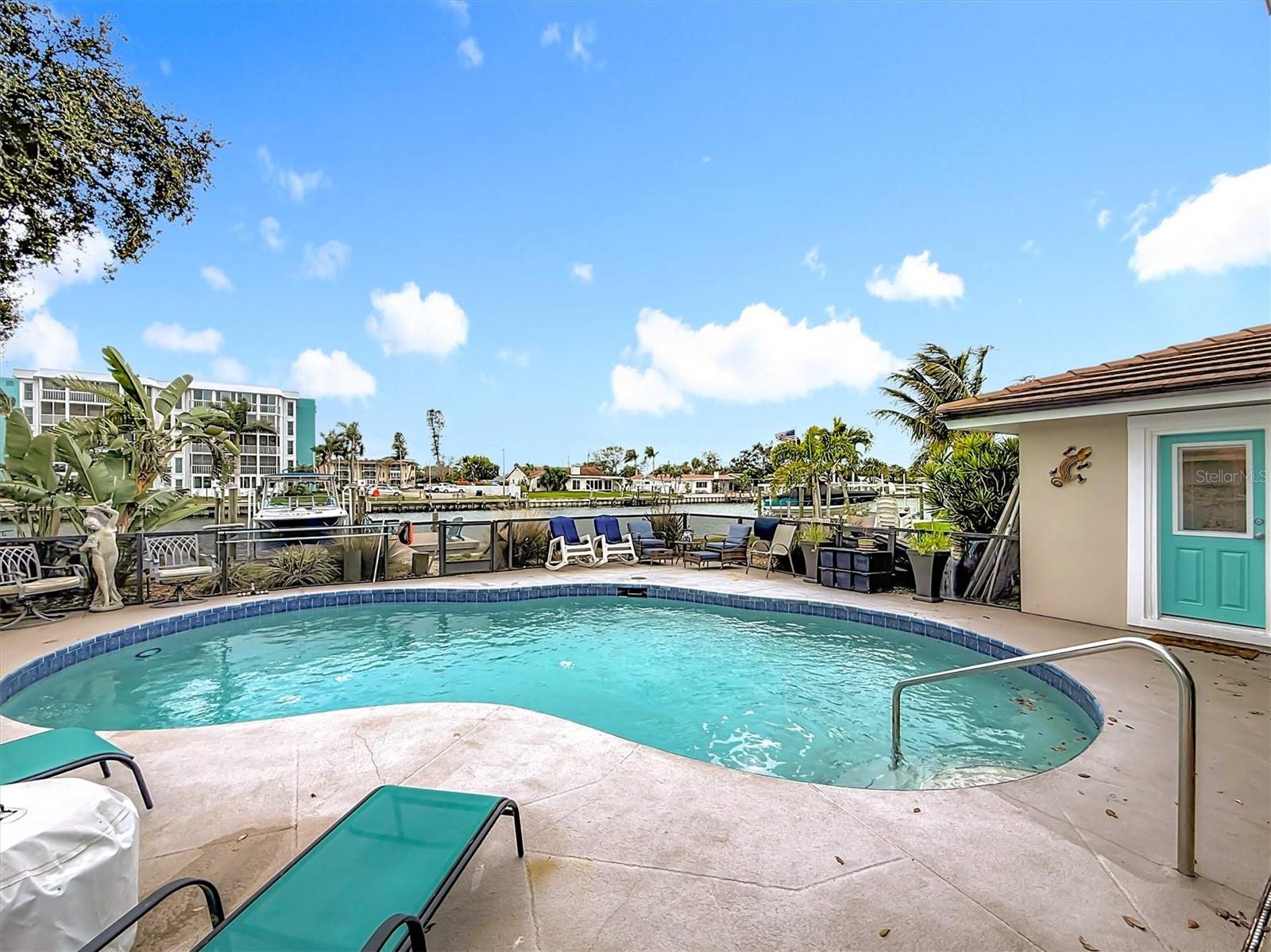 MAXIMO MOORINGS - Residential