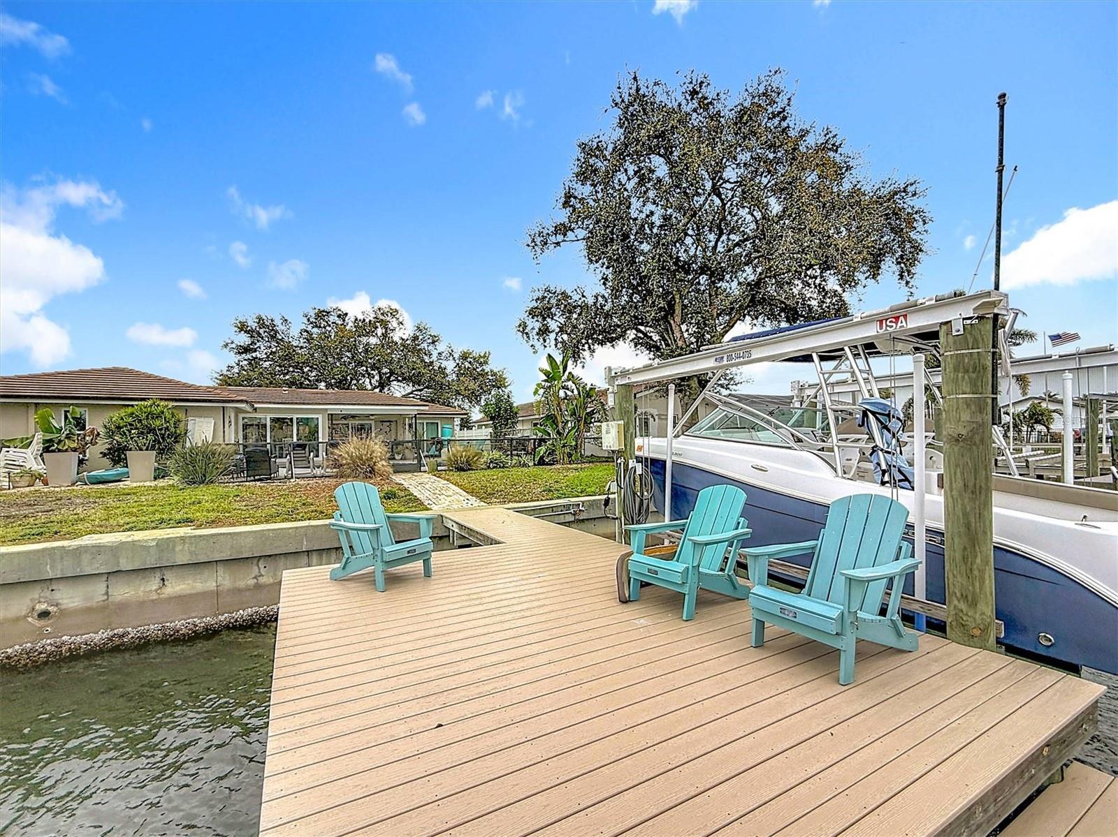 MAXIMO MOORINGS - Residential