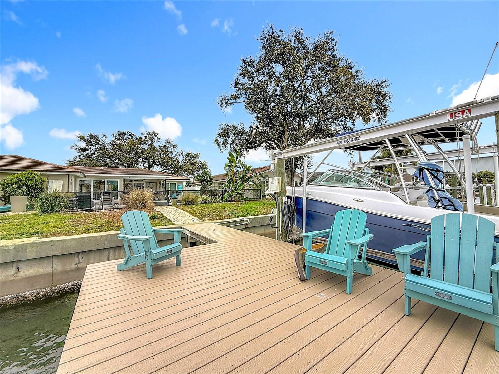 MAXIMO MOORINGS - Residential