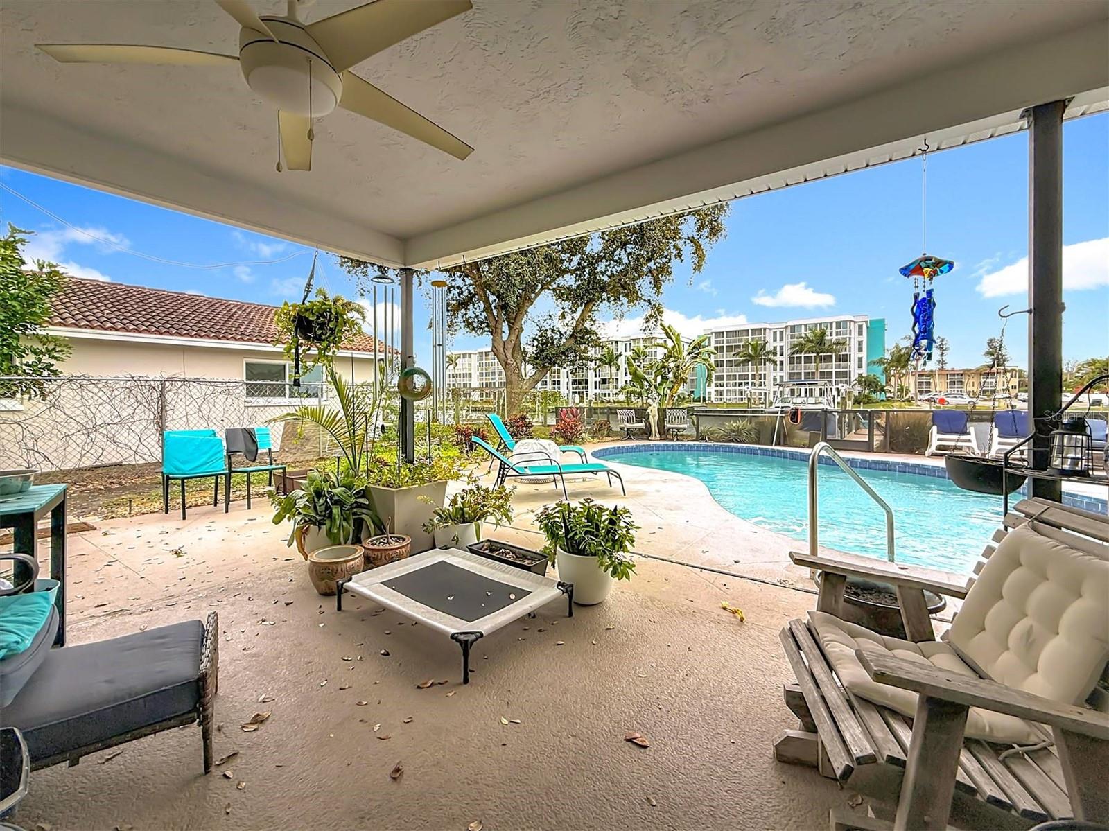 MAXIMO MOORINGS - Residential