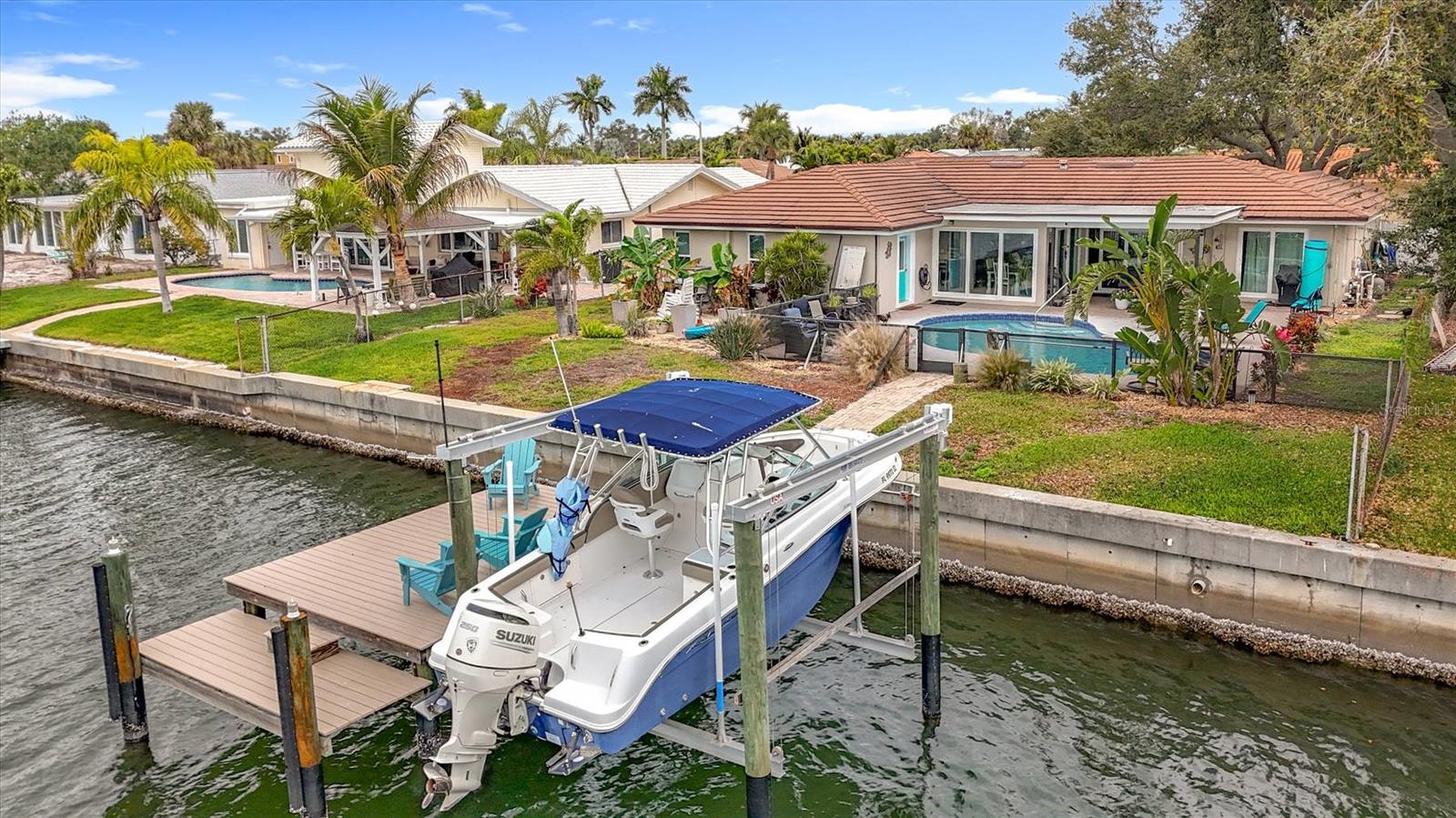 MAXIMO MOORINGS - Residential