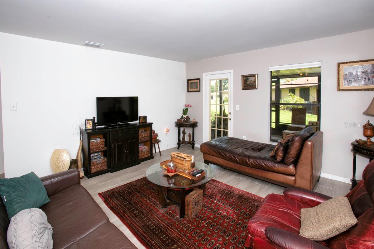 CAMBRIDGE VILLAGE WEST - Residential