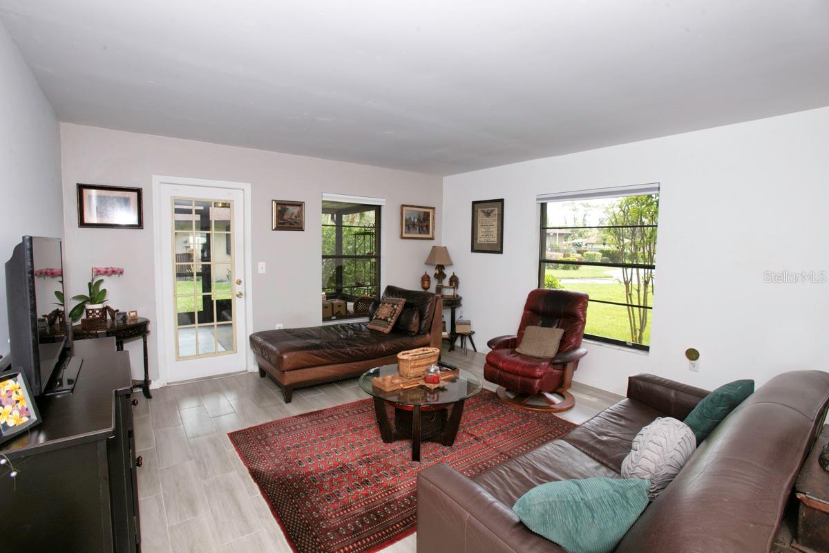 CAMBRIDGE VILLAGE WEST - Residential