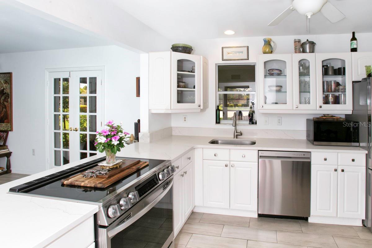 CAMBRIDGE VILLAGE WEST - Residential