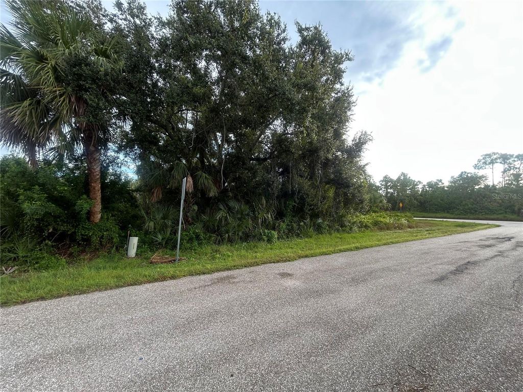 Photo of 3195 Como Street, Port Charlotte, FL 33948 (MLS # C7514071)