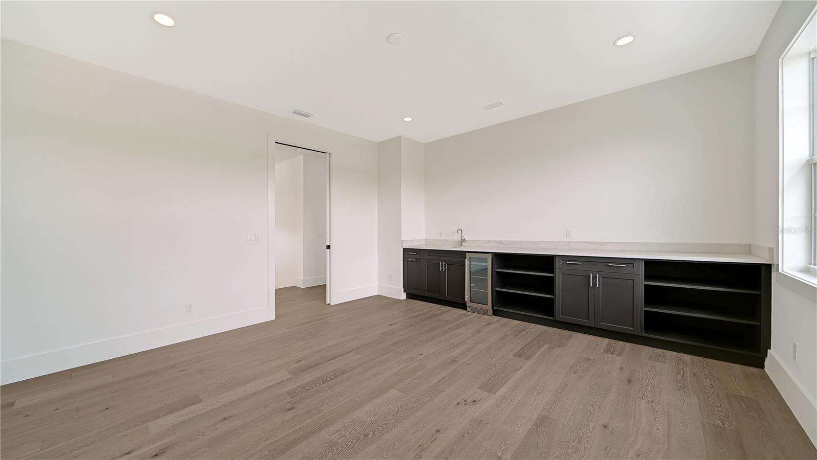 OCEAN BEACH REP - Residential