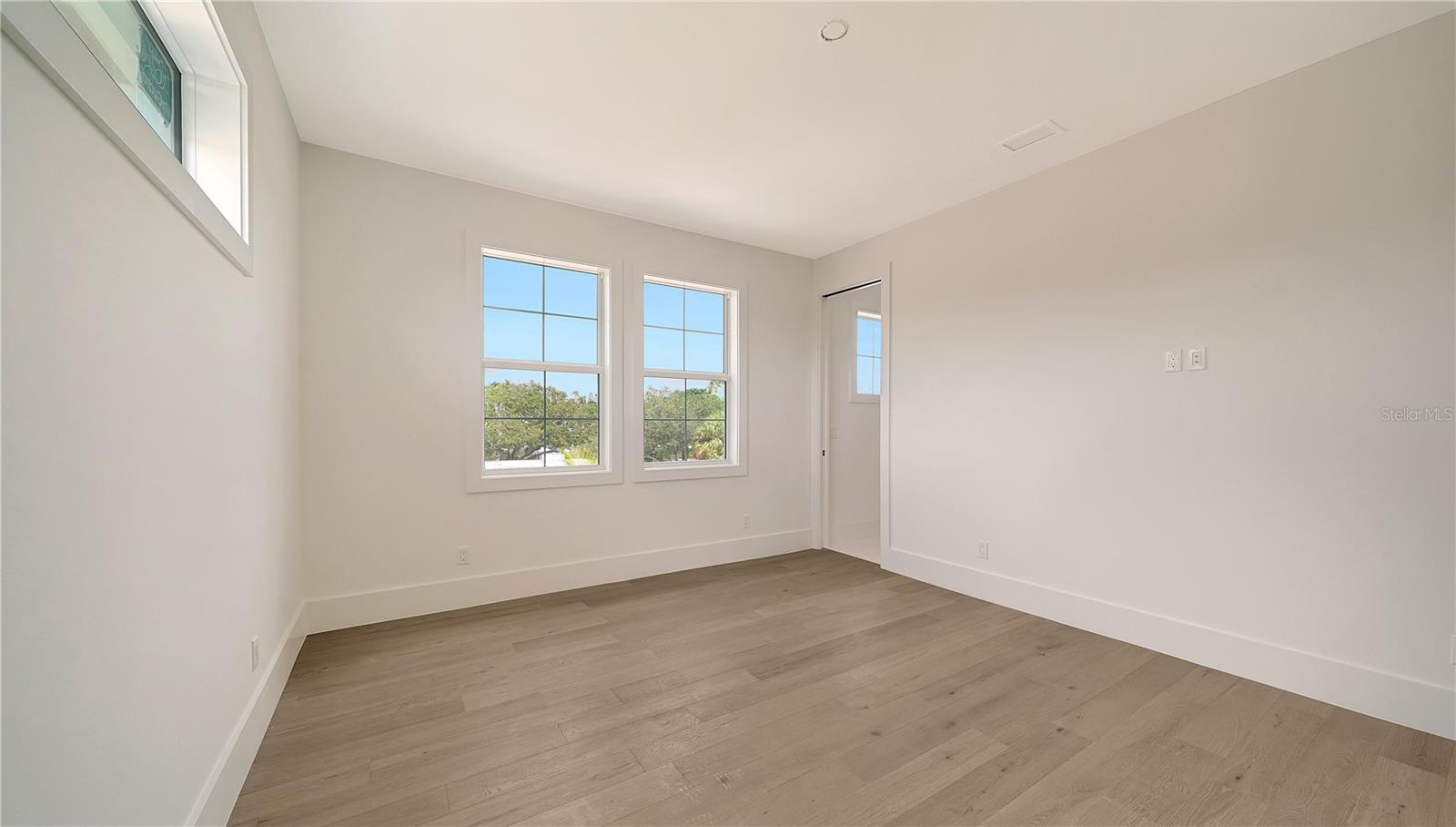 OCEAN BEACH REP - Residential