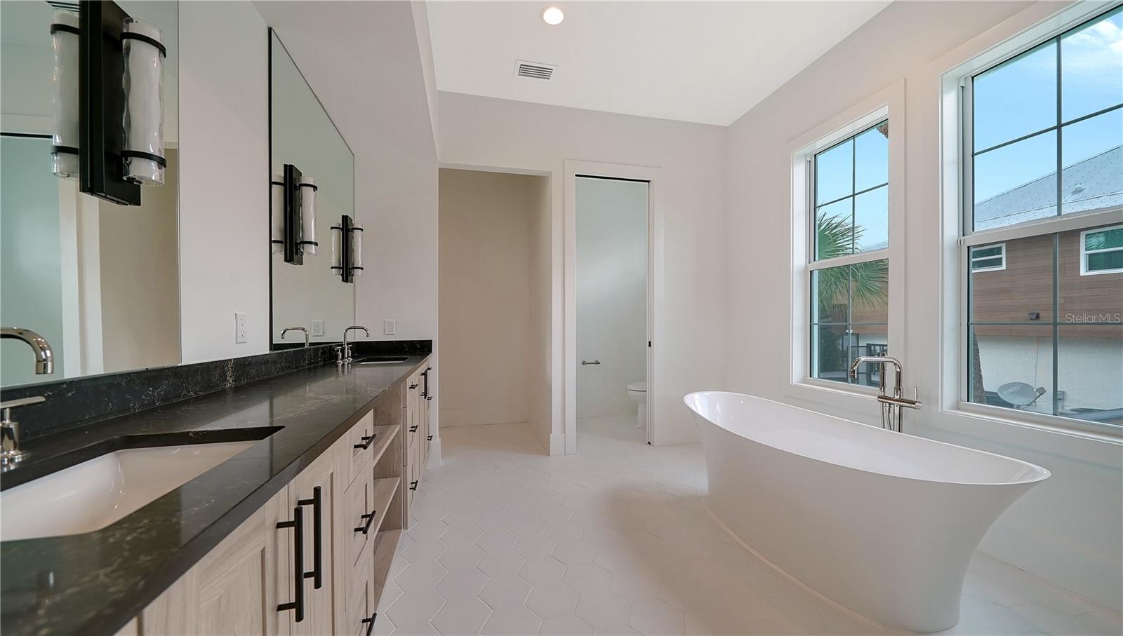 OCEAN BEACH REP - Residential