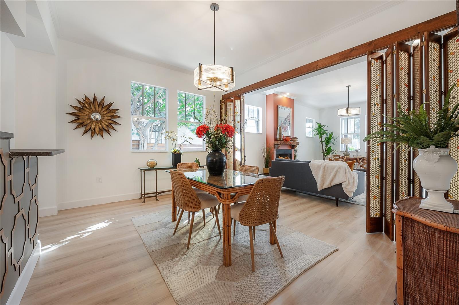 RIVERCREST - Residential