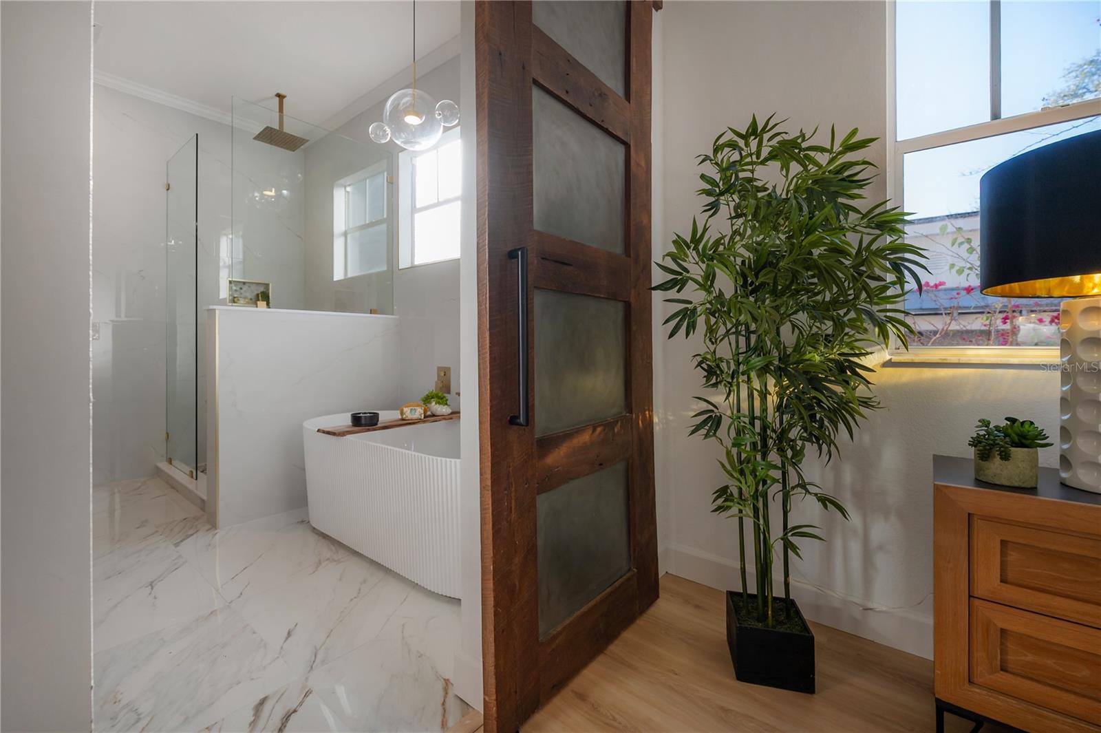 RIVERCREST - Residential