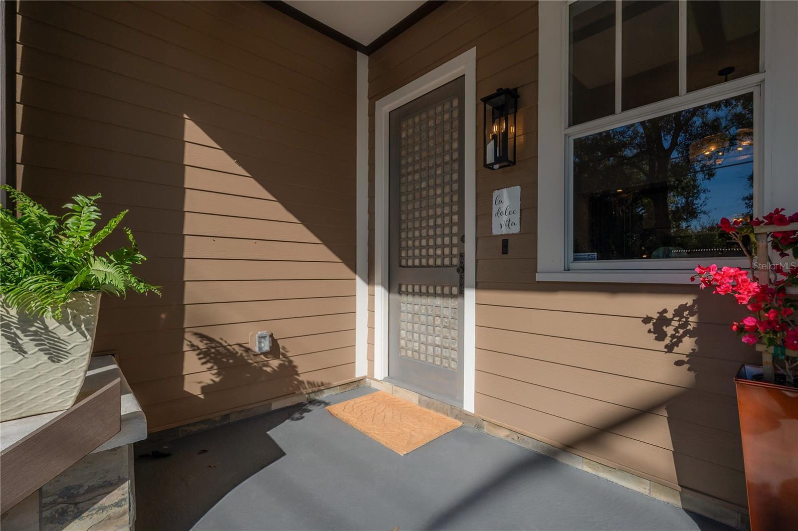 RIVERCREST - Residential