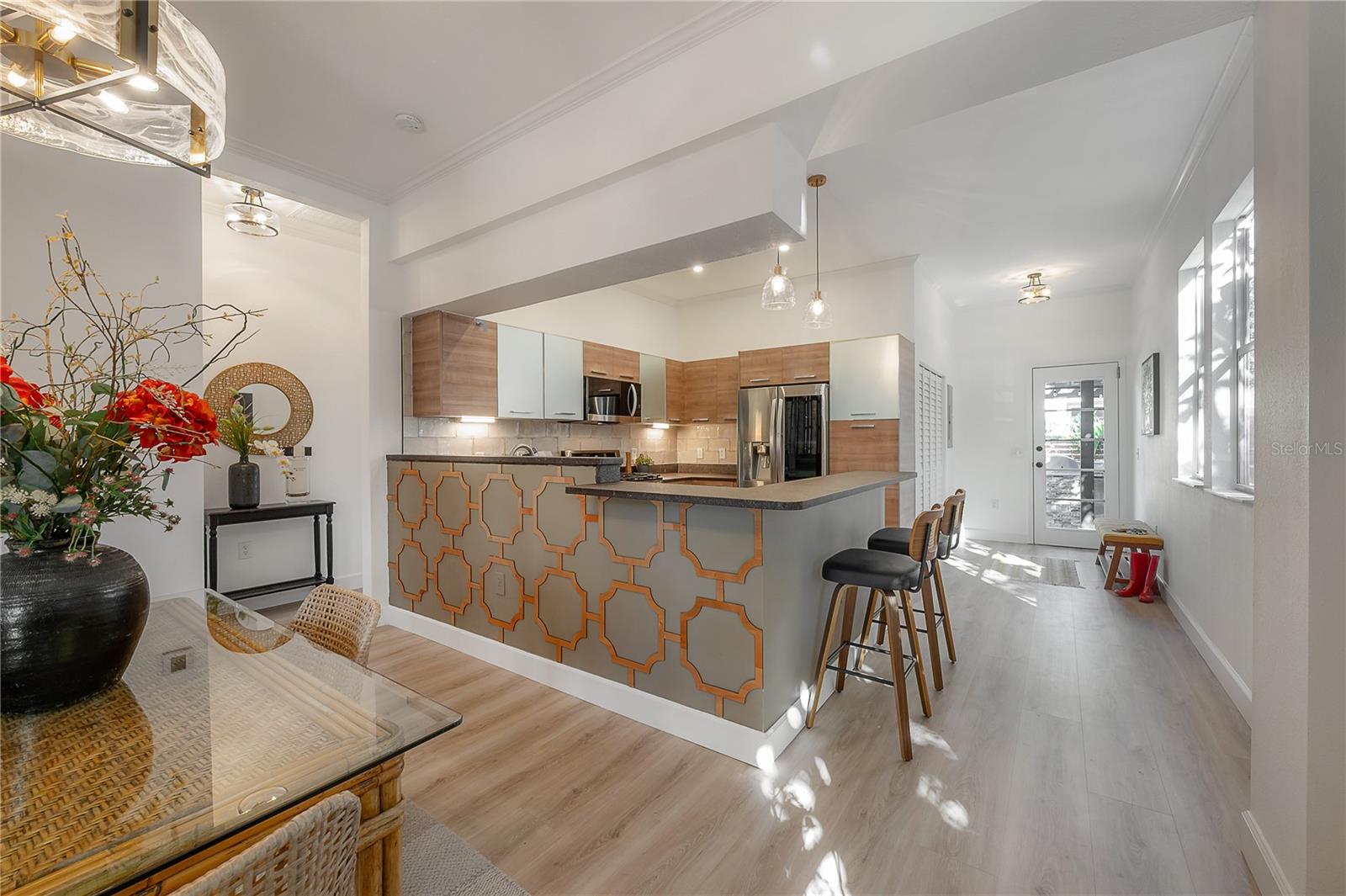 RIVERCREST - Residential