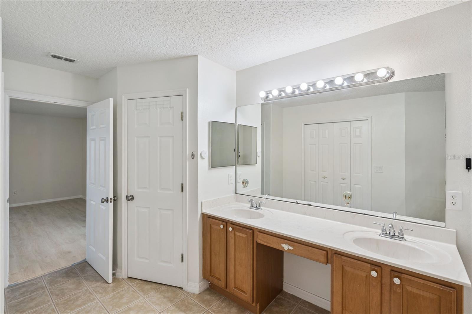 STONEYBROOK WEST 44/134 - Residential