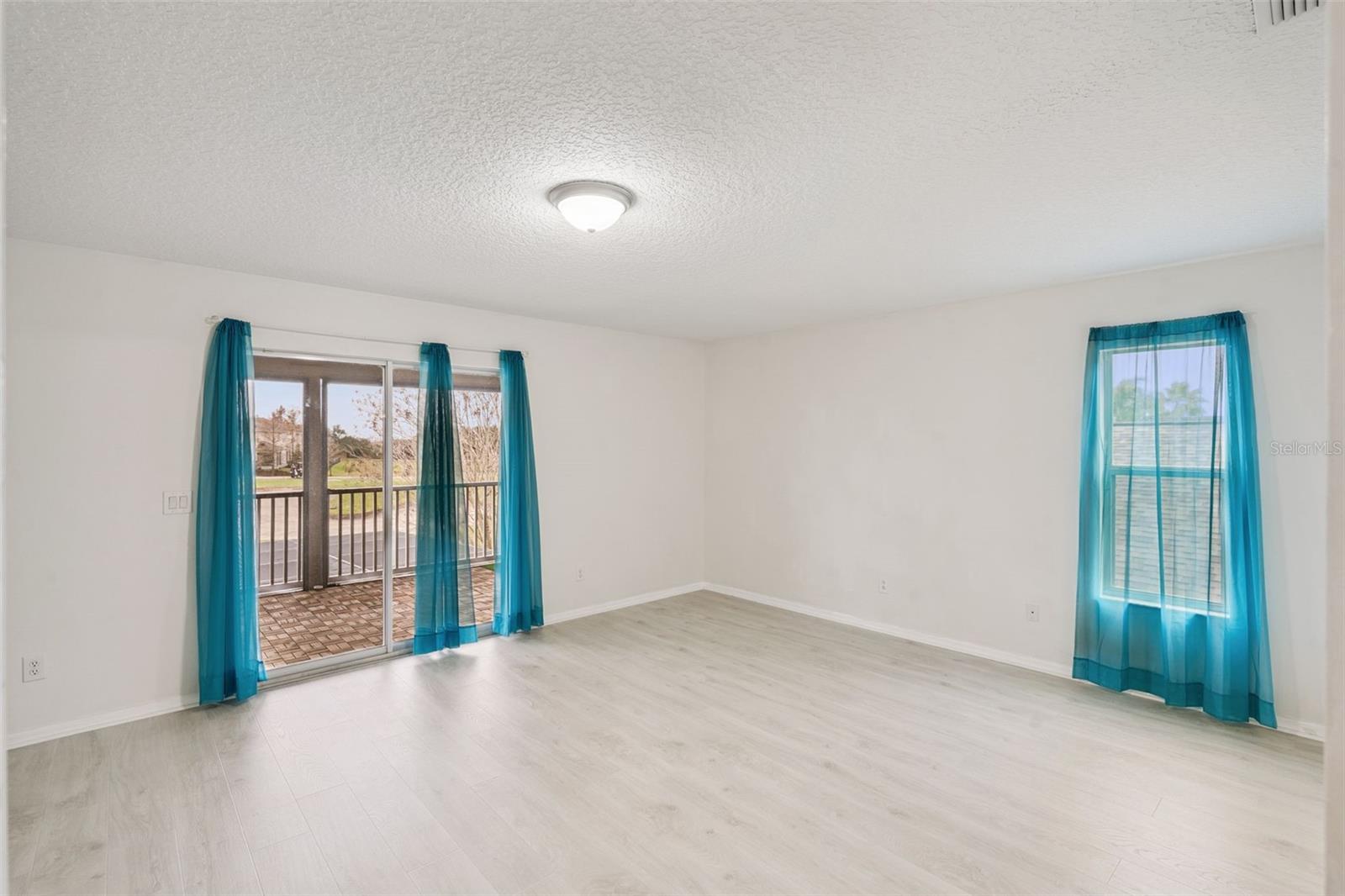 STONEYBROOK WEST 44/134 - Residential