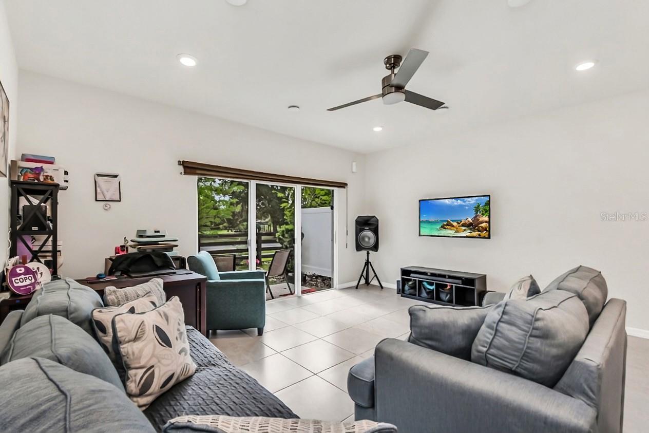 CYPRESS CAY PH 1 - Residential