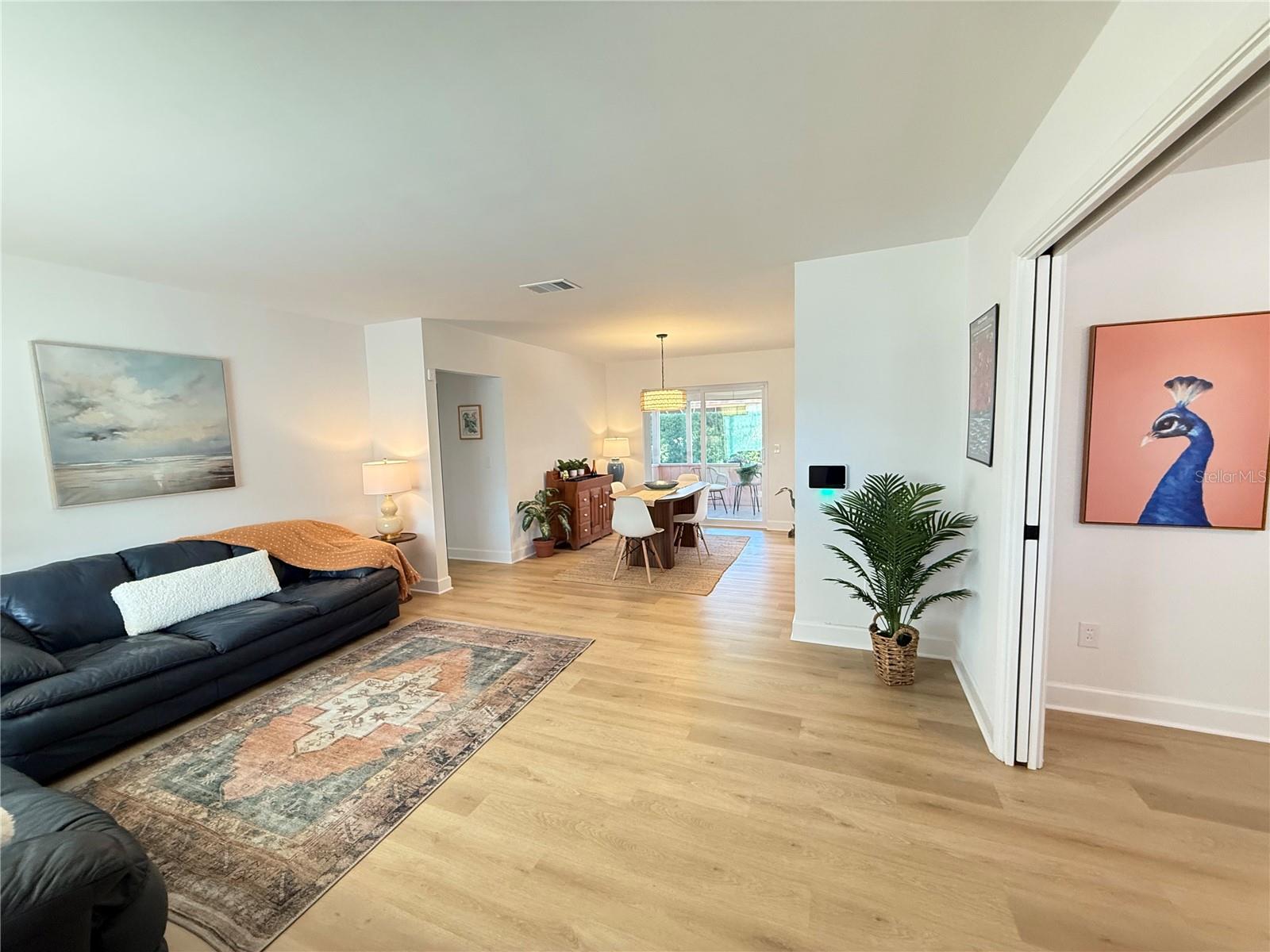 199 TROPIC BOULEVARD W