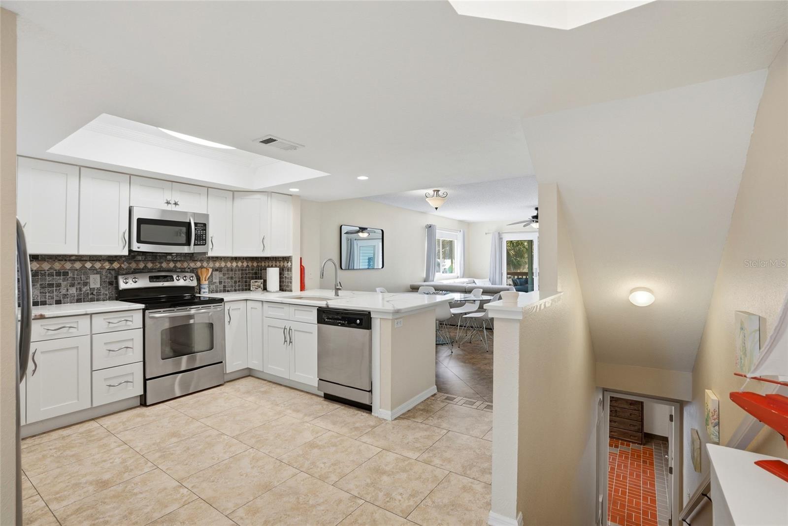 HARBOUR HOUSE - Residential