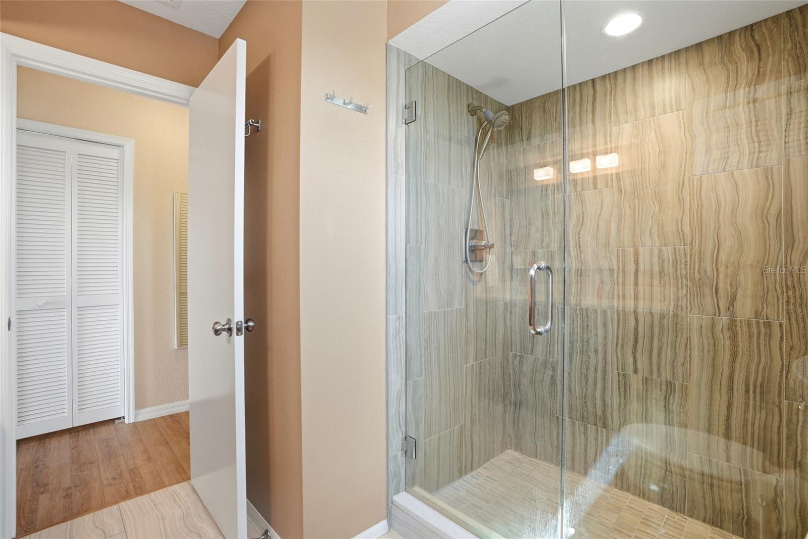 HARBOUR HOUSE - Residential