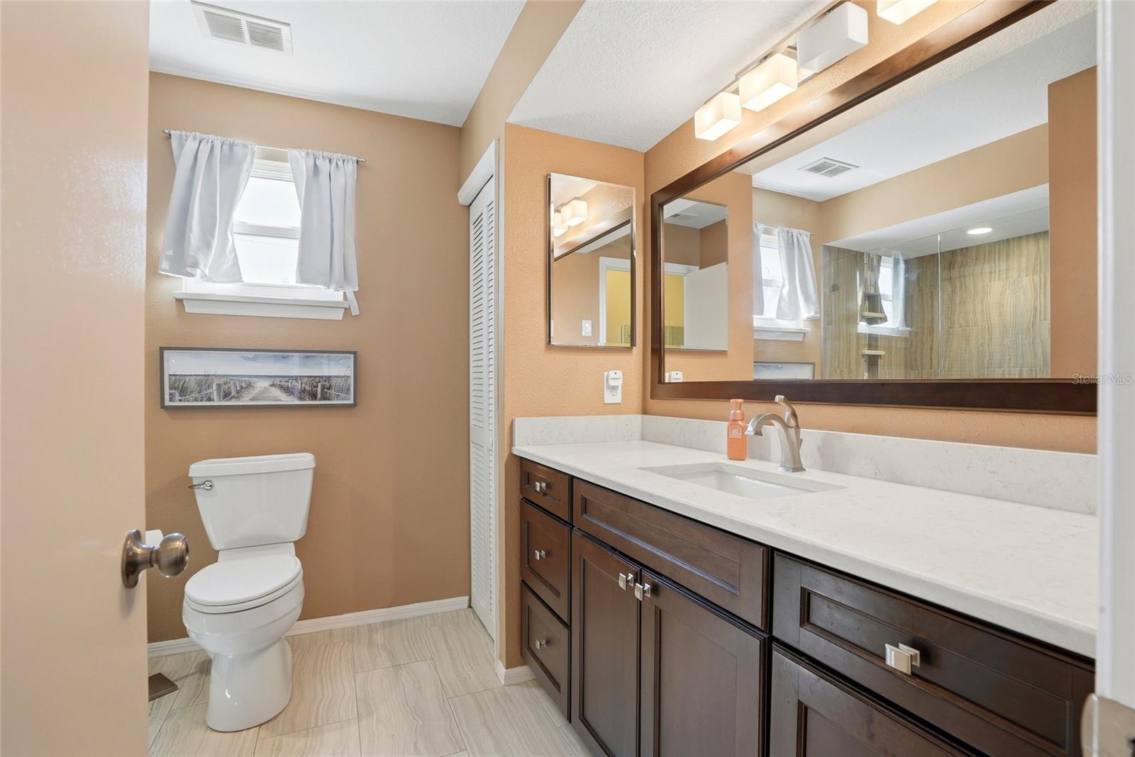 HARBOUR HOUSE - Residential