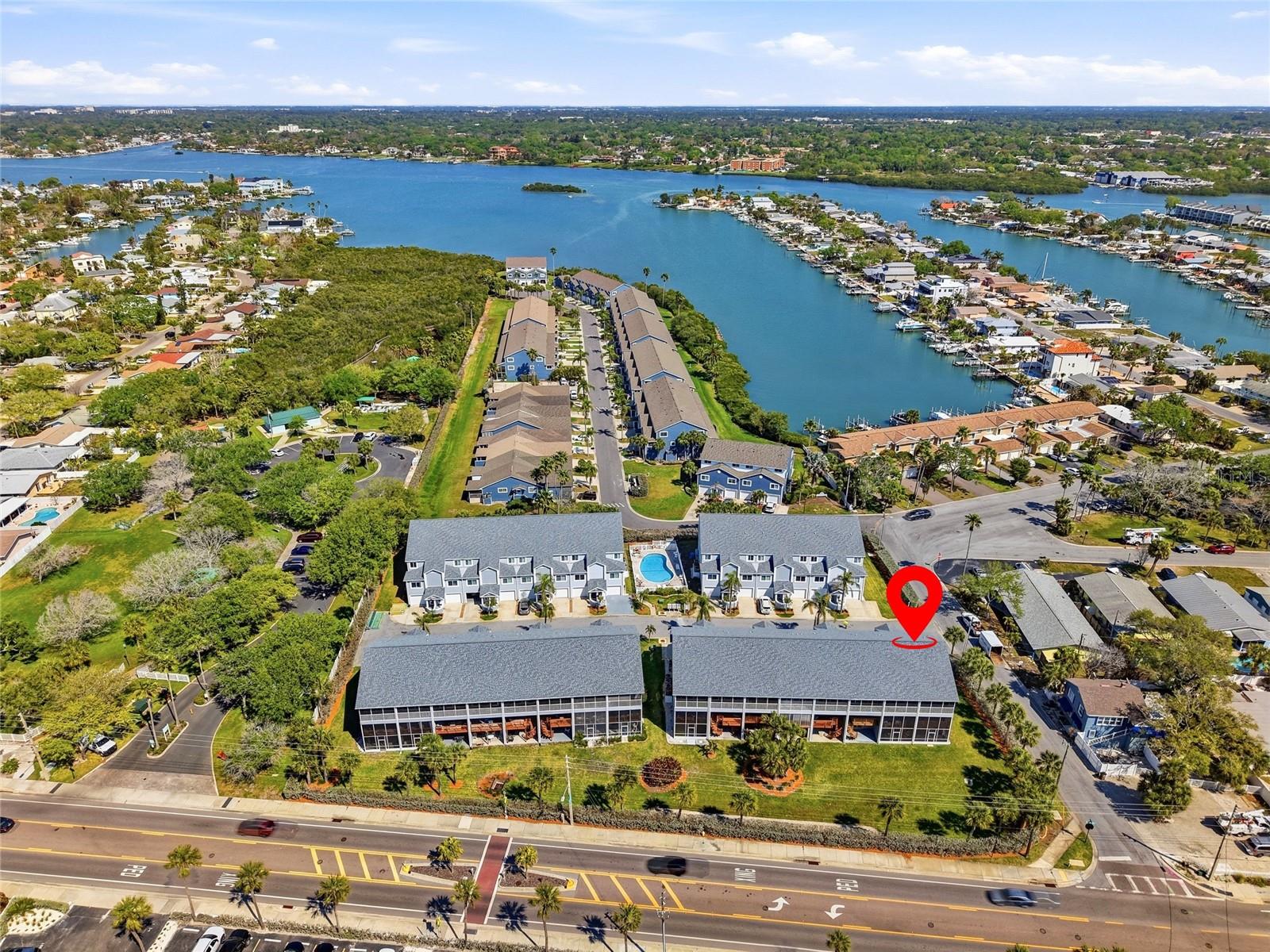 HARBOUR HOUSE - Residential