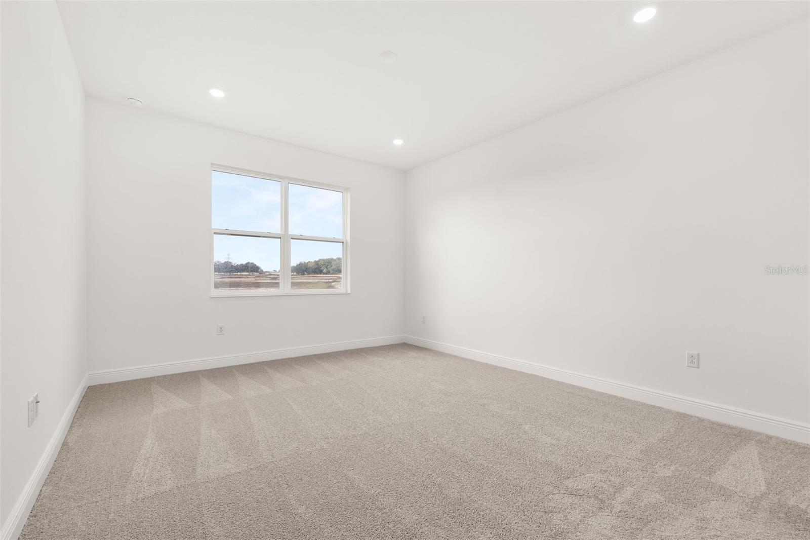 RESERVES AT HAMMOCK OAKS - Residential