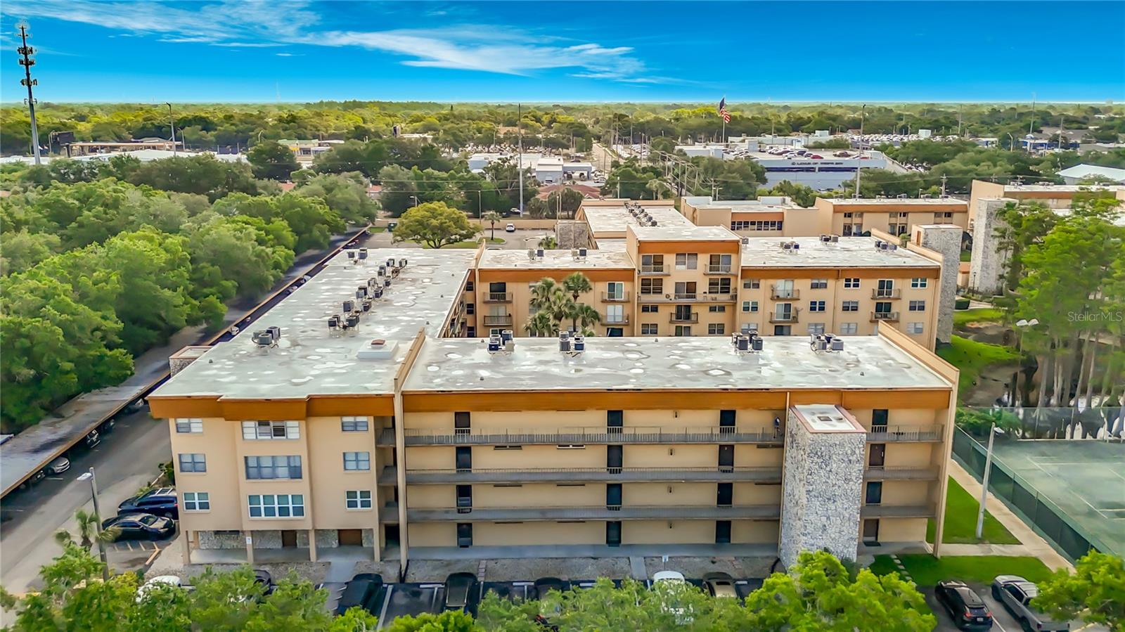 THE TAMPA RACQUET CLUB A CONDO - Residential