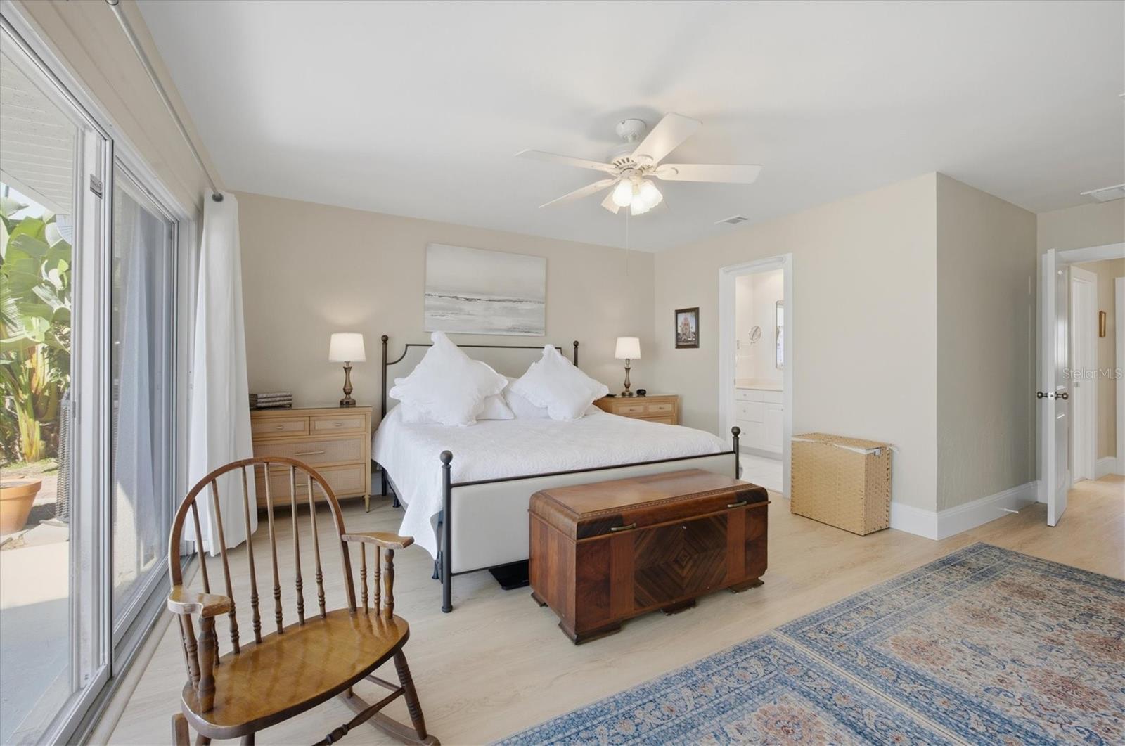 TROPICAL SHORES - Residential