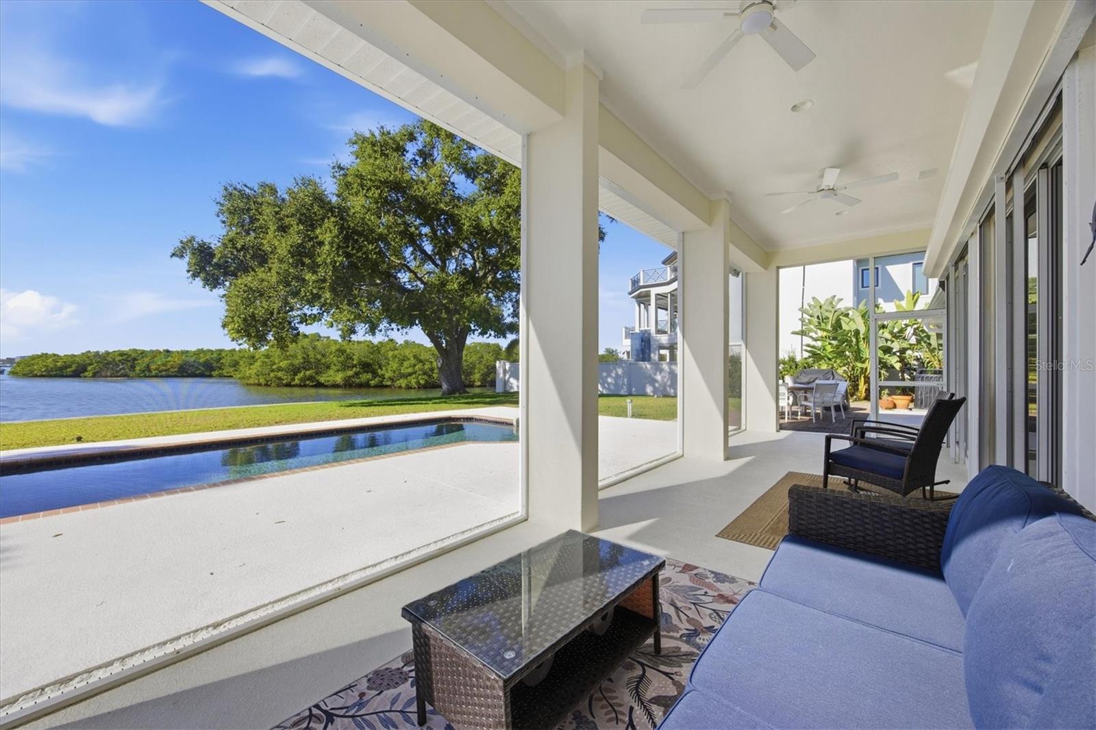 TROPICAL SHORES - Residential