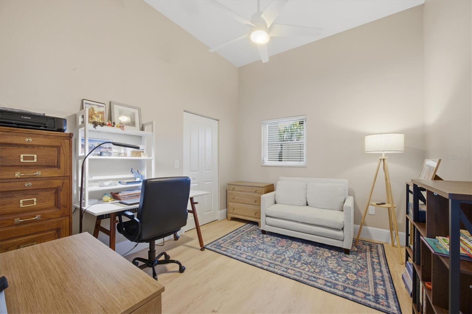 TROPICAL SHORES - Residential