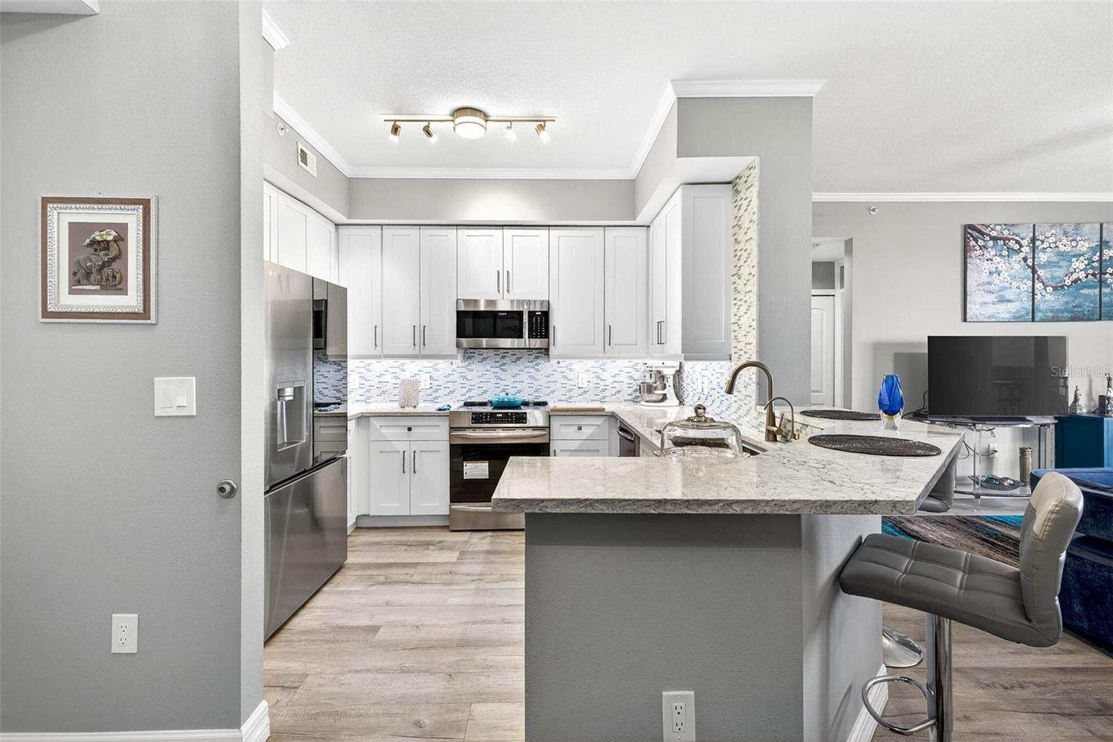 SEAVIEW PLACE AT GULF LANDINGS - Residential