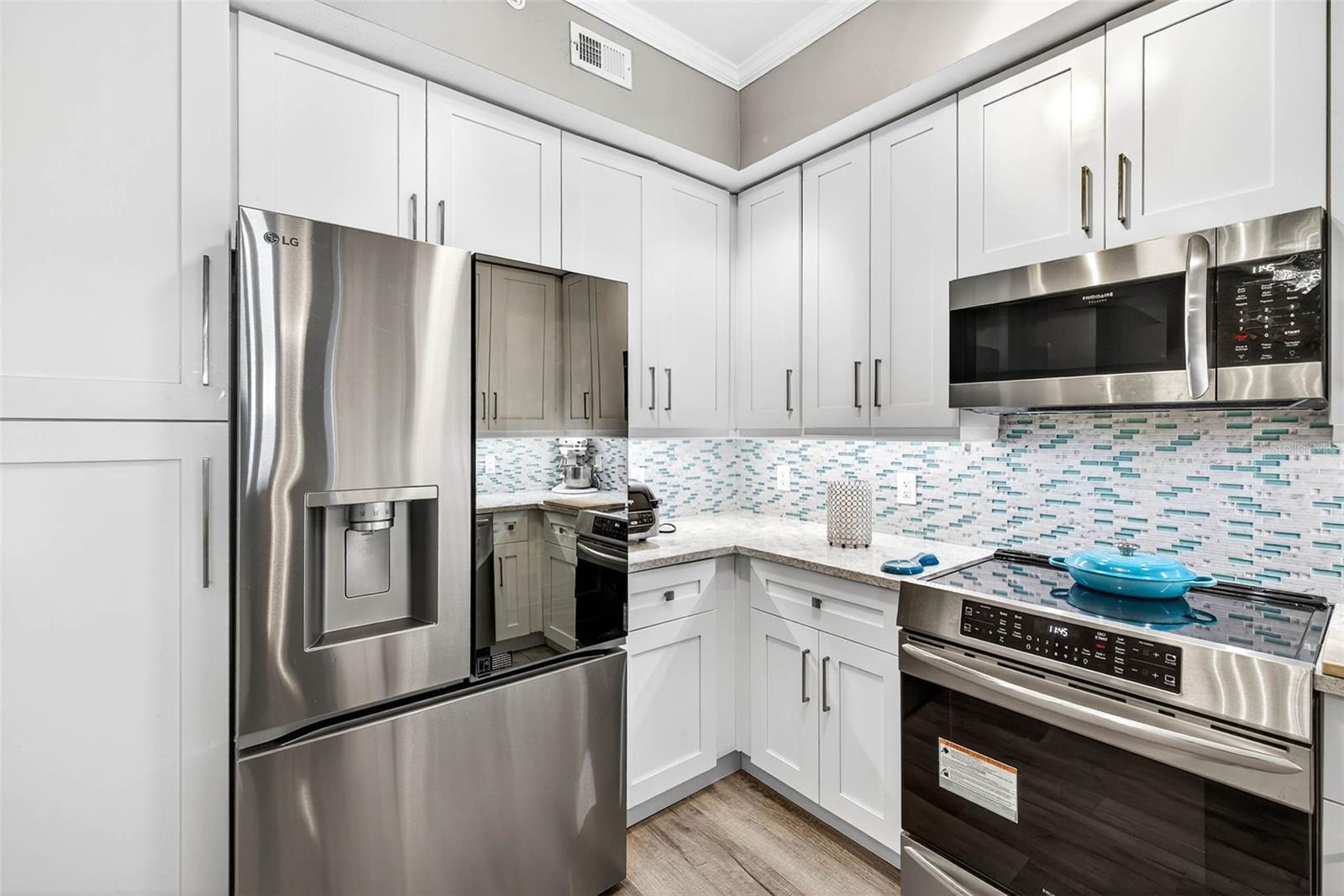 SEAVIEW PLACE AT GULF LANDINGS - Residential