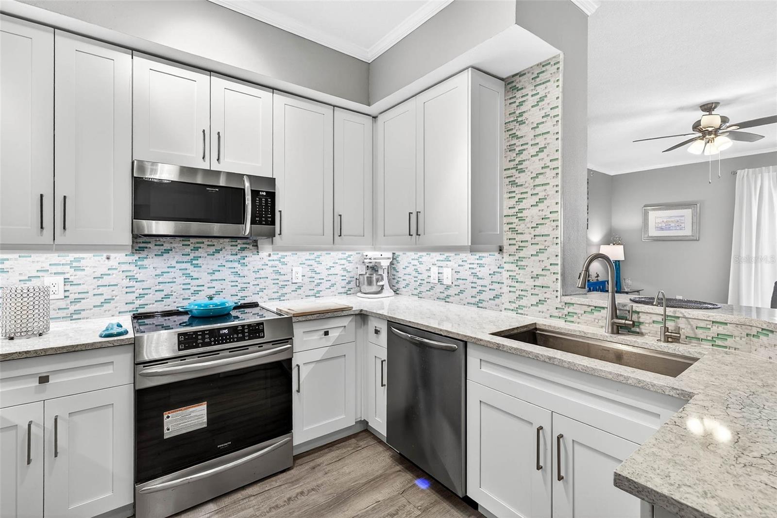 SEAVIEW PLACE AT GULF LANDINGS - Residential