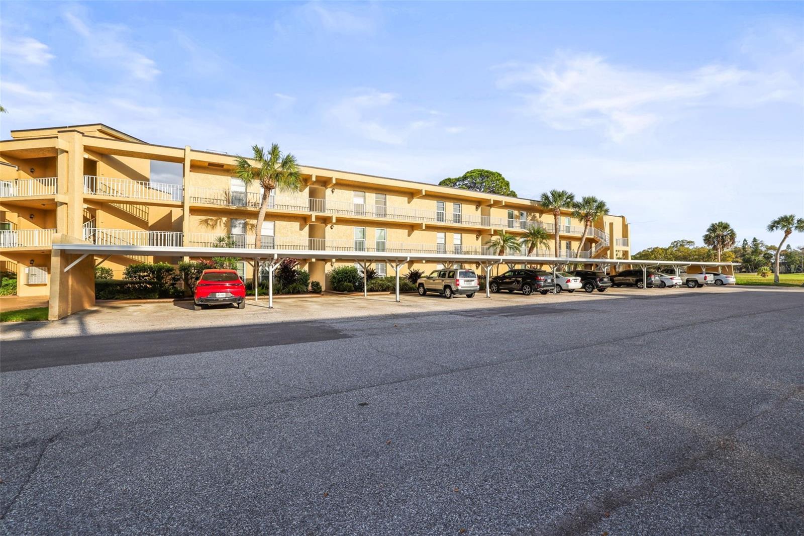 PENTHOUSE GREENS - Residential