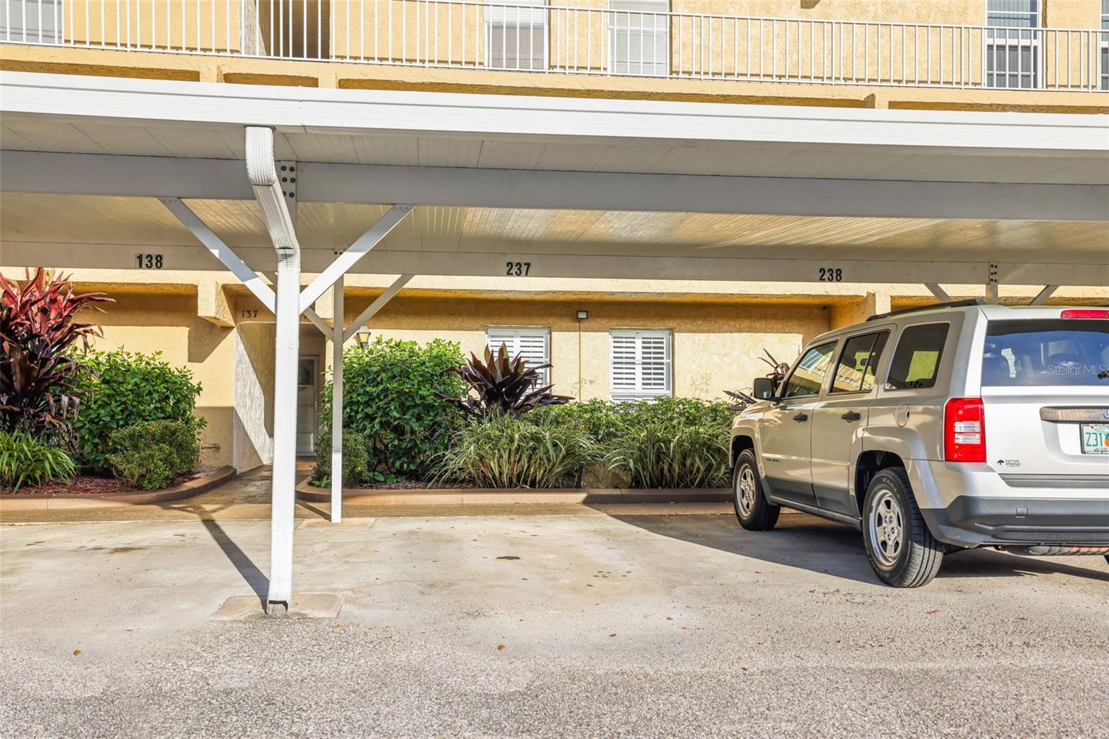 PENTHOUSE GREENS - Residential