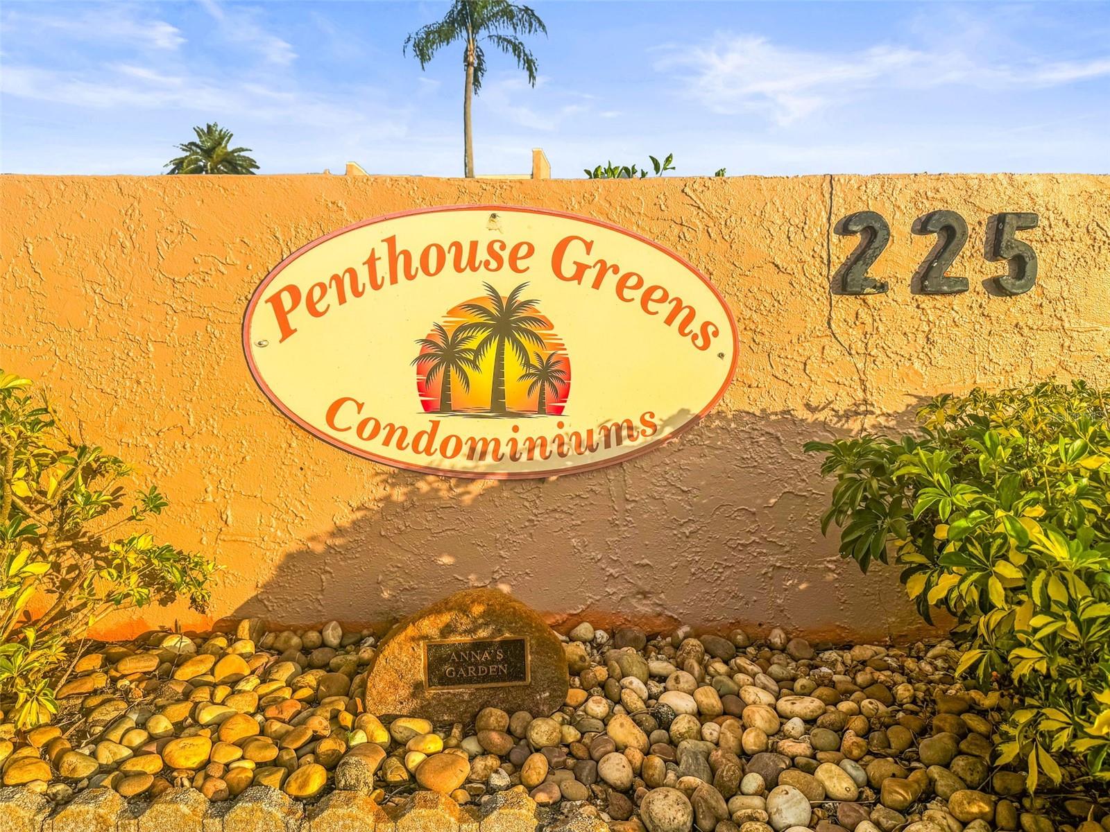 PENTHOUSE GREENS - Residential