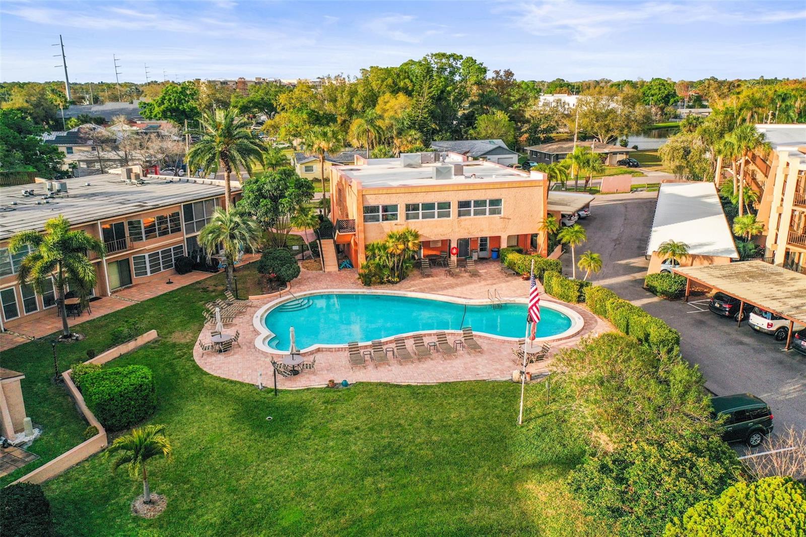 PENTHOUSE GREENS - Residential